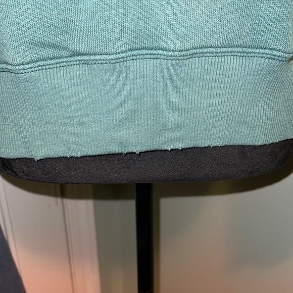 AEO Green Sweatshirt With Terry Cloth Hoodie - Picture 5 of 7